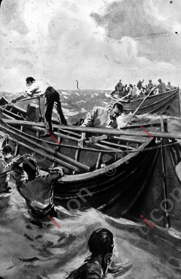 Auf den Rettungsbooten der RMS Titanic | On the lifeboats of the RMS Titanic - Foto simon-titanic-196-039-sw.jpg | foticon.de - Bilddatenbank für Motive aus Geschichte und Kultur
